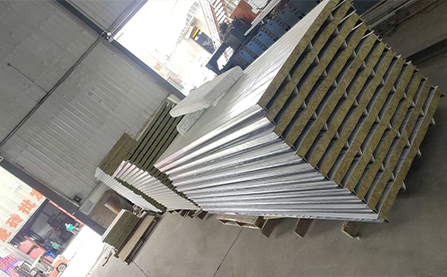 海西彩钢夹芯板